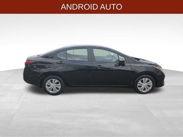 Nissan Versa  2024