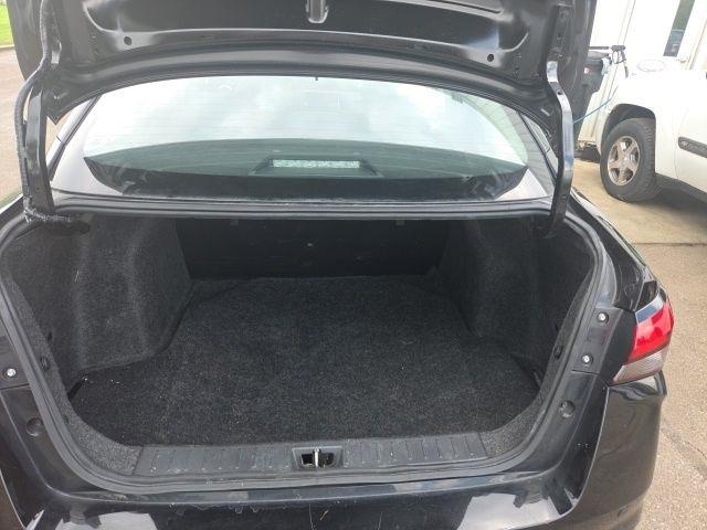 Nissan Versa  2024