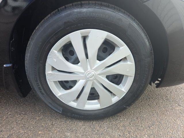Nissan Versa  2024