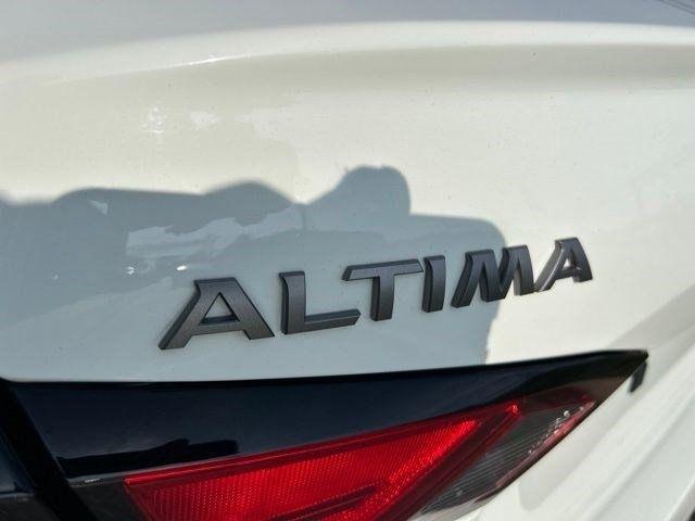 Nissan Altima  2025