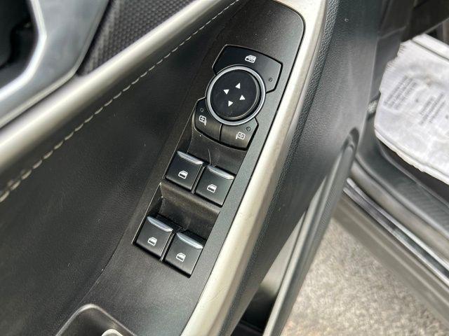 Ford Explorer  2023