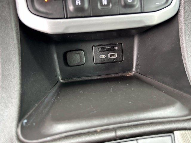 GMC Acadia  2023