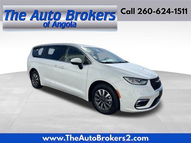 Chrysler Pacifica Hybrid Touring L 2023