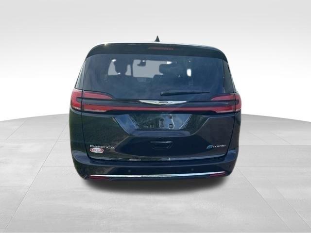 Chrysler Pacifica Hybrid  2024