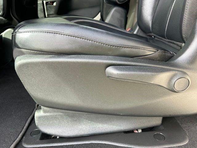 Chrysler Pacifica Hybrid  2024
