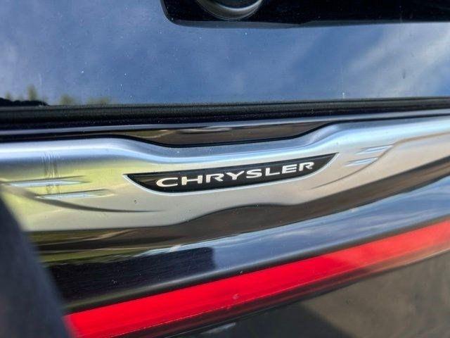 Chrysler Pacifica Hybrid  2024