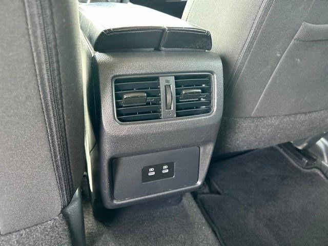Nissan Rogue  2024