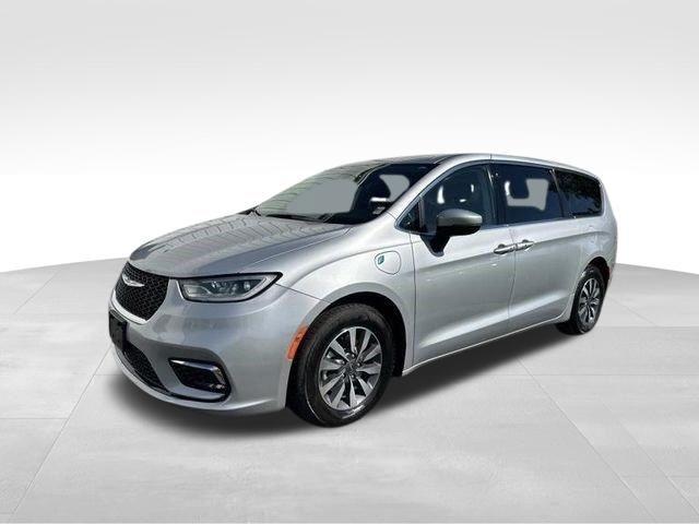 Chrysler Pacifica Hybrid  2023