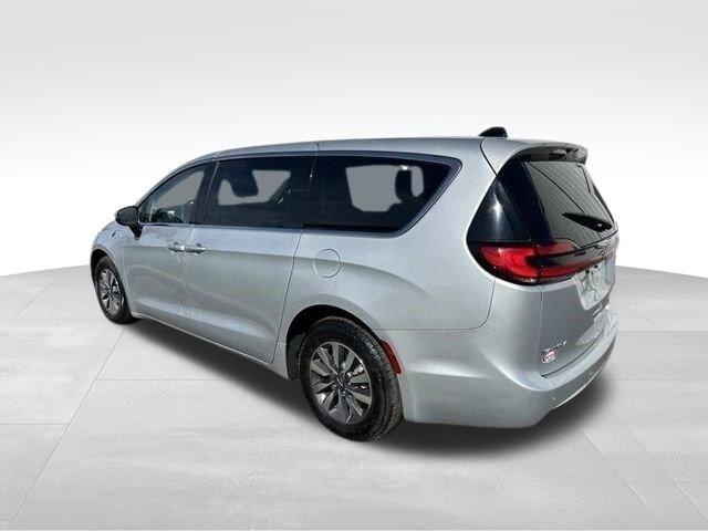Chrysler Pacifica Hybrid  2023