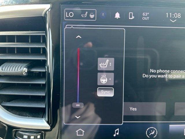 Chrysler Pacifica Hybrid  2023