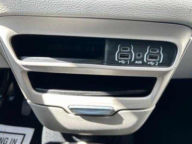 Chrysler Pacifica Hybrid  2023
