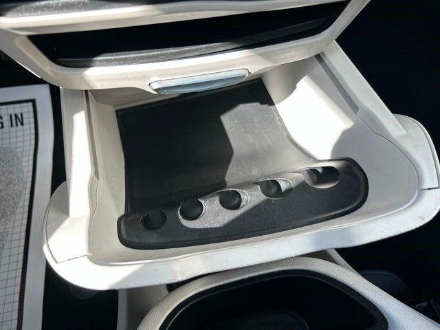 Chrysler Pacifica Hybrid  2023