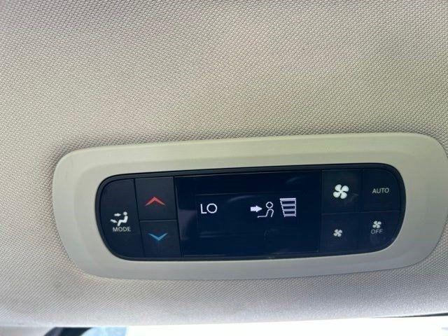 Chrysler Pacifica Hybrid  2023