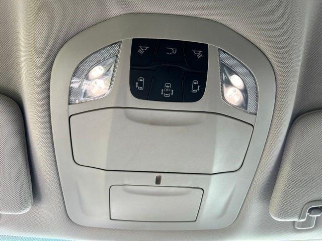 Chrysler Pacifica Hybrid  2024