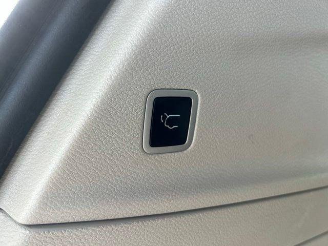 Chrysler Pacifica Hybrid  2024
