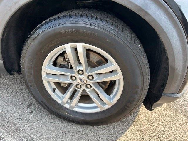 Ford Explorer XLT 2023