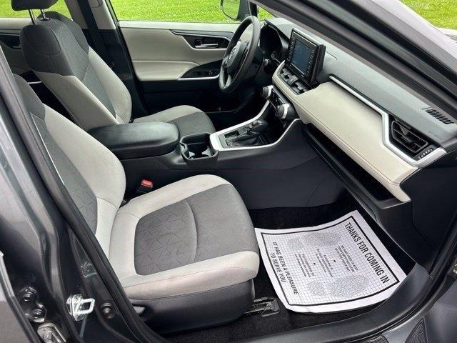 Toyota RAV4  2021