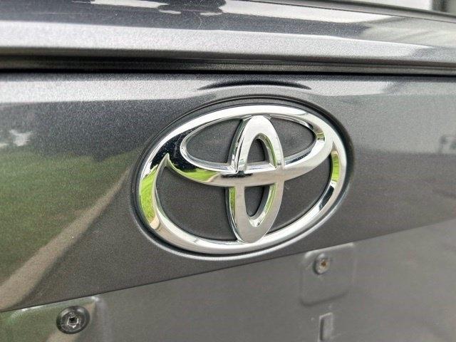 Toyota RAV4  2021