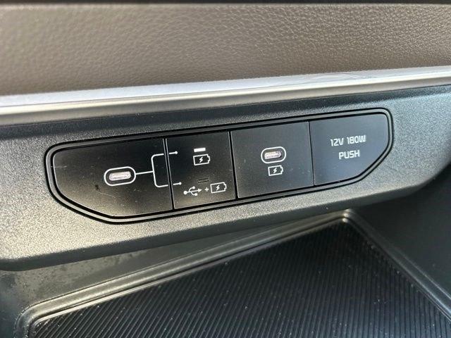 Kia Carnival  2025