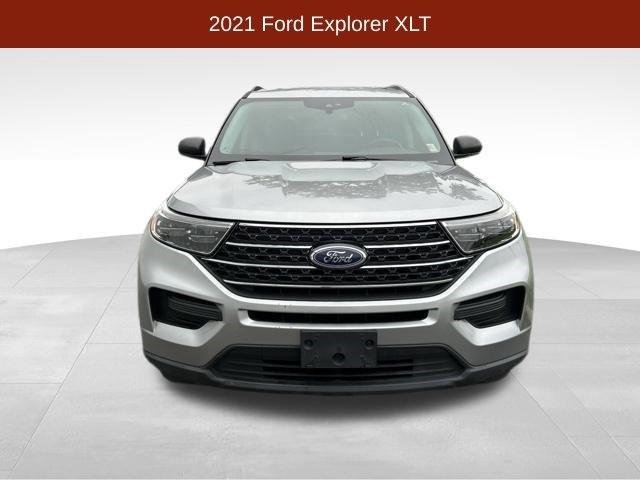 Ford Explorer XLT AWD 2021