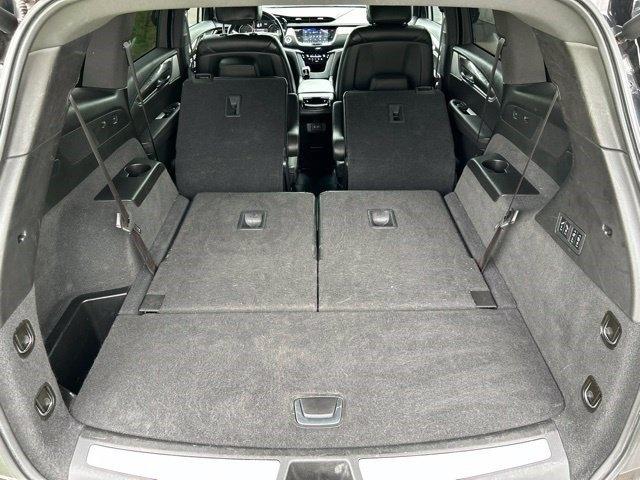 Cadillac XT6  2021