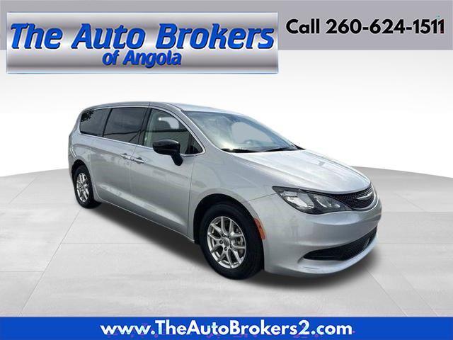 2024 Chrysler Voyager LX