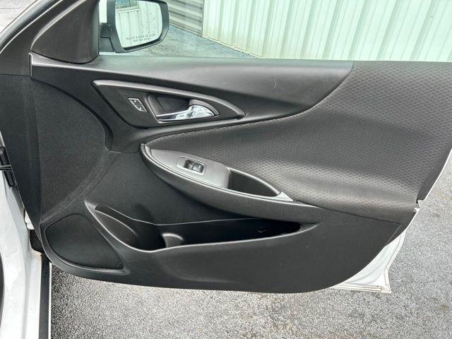 Chevrolet Malibu  2023