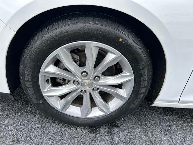 Chevrolet Malibu  2023