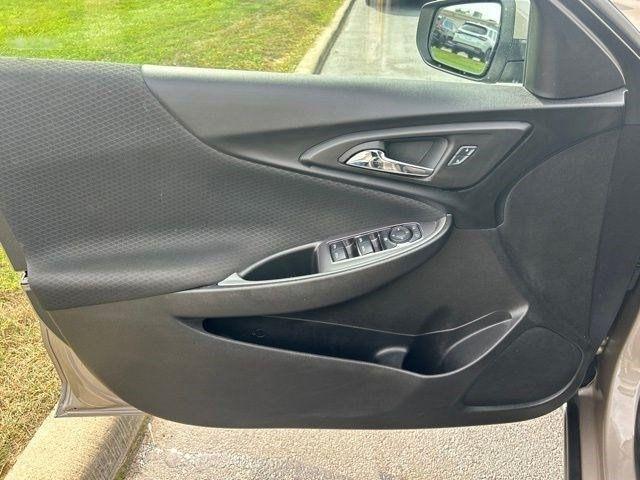 Chevrolet Malibu  2023