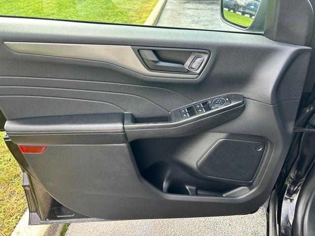 Ford Escape  2025