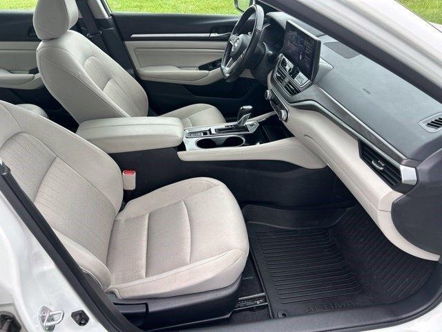 Nissan Altima 2.5 SV 2023