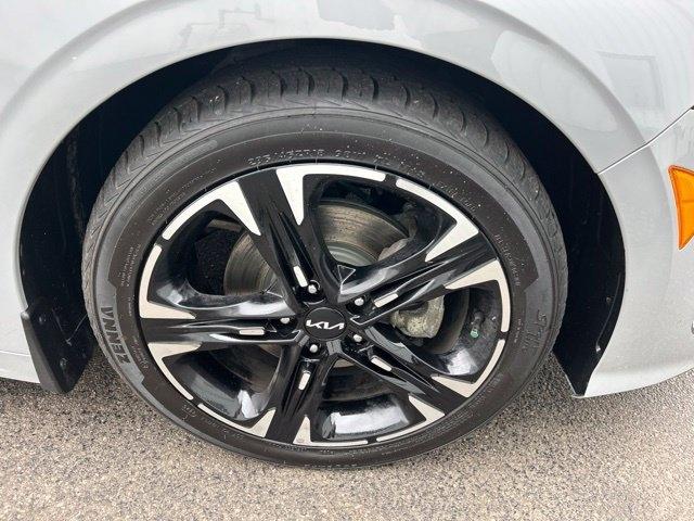 Kia K5  2023
