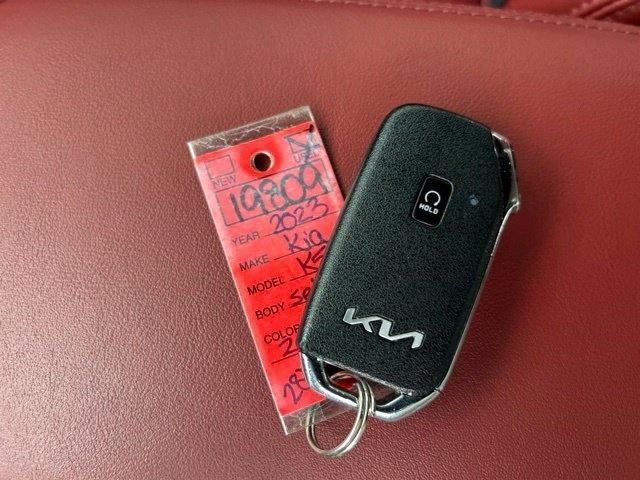 Kia K5  2023