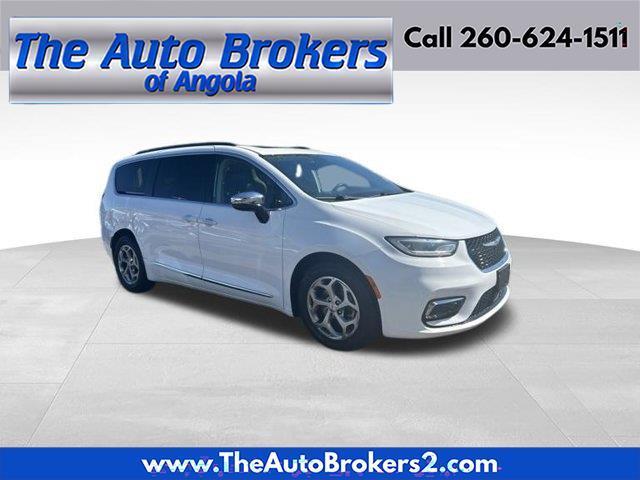 2023 Chrysler Pacifica Limited FWD
