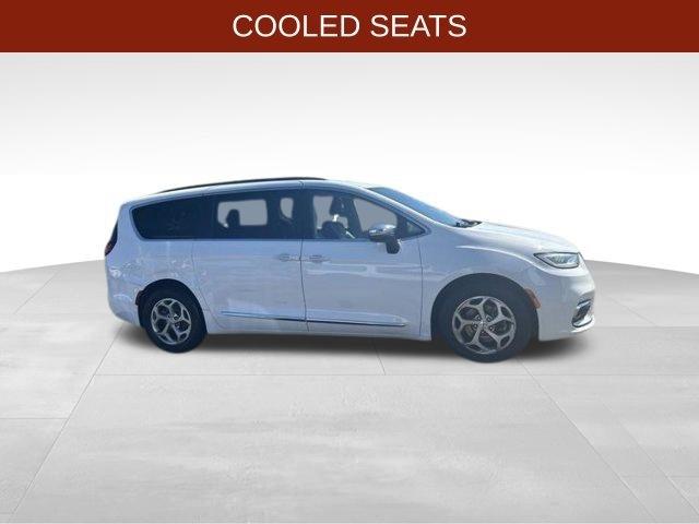 Chrysler Pacifica Limited FWD 2023