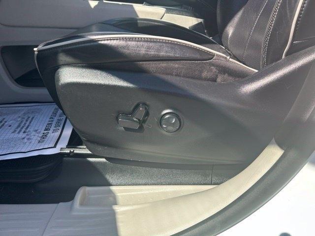 Chrysler Pacifica Limited FWD 2023