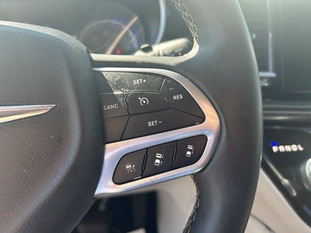 Chrysler Pacifica Limited FWD 2023