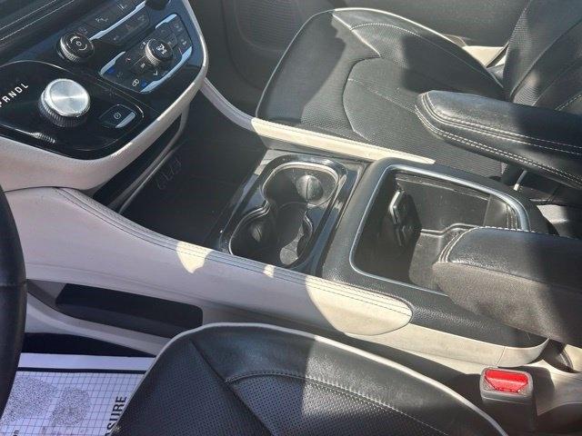 Chrysler Pacifica Limited FWD 2023
