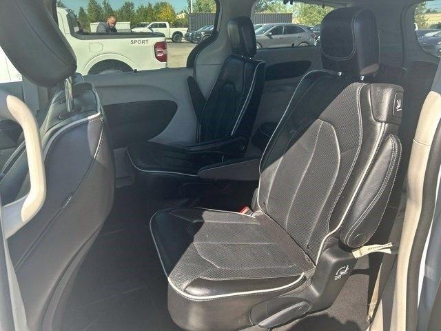 Chrysler Pacifica Limited FWD 2023