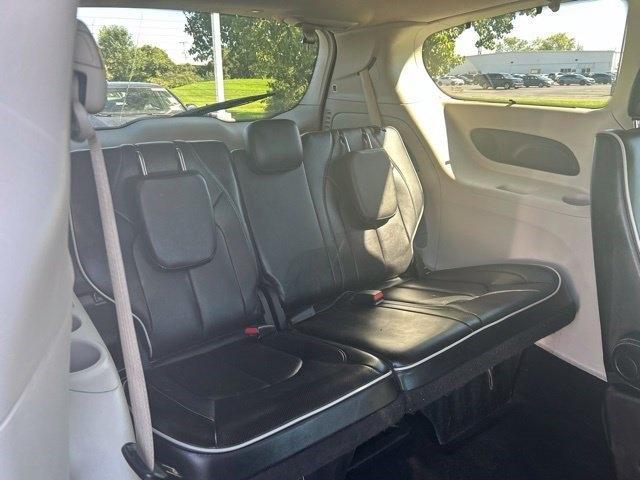 Chrysler Pacifica Limited FWD 2023