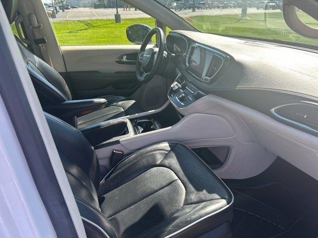 Chrysler Pacifica Limited FWD 2023