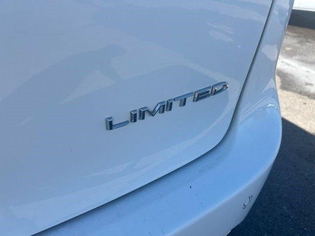Chrysler Pacifica Limited FWD 2023
