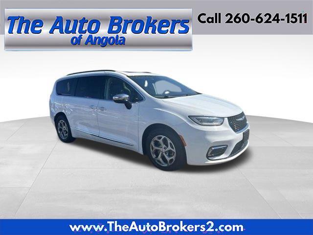 2023 Chrysler Pacifica Limited FWD