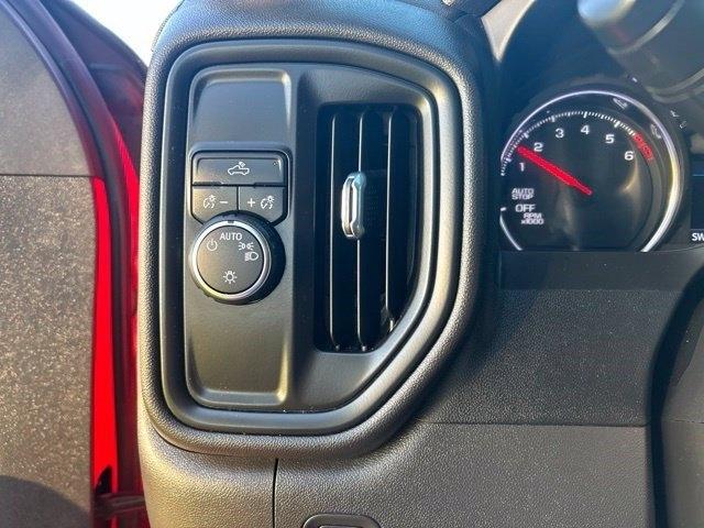 Chevrolet Silverado 1500 Limited Custom Crew Cab Short Box 2WD 2022