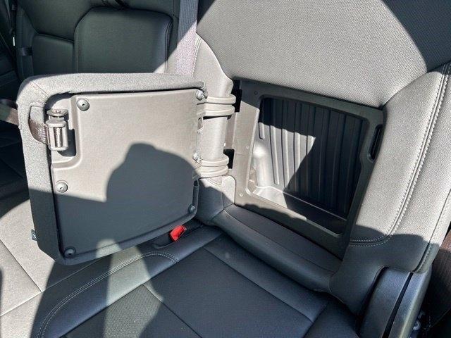 Chevrolet Silverado 1500 LTZ Crew Cab 4WD 2024