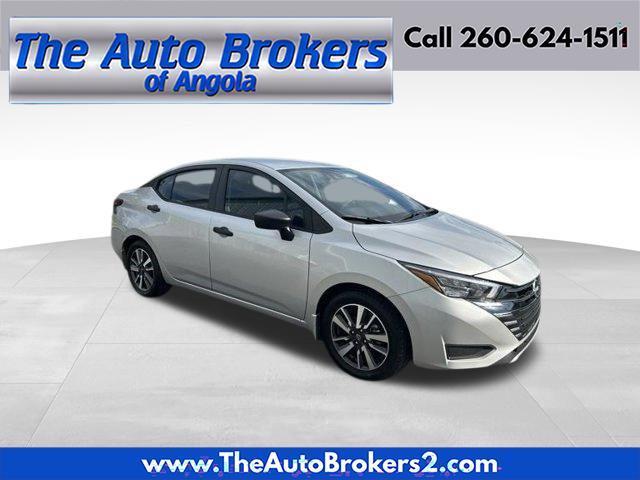 Nissan Versa S CVT 2025