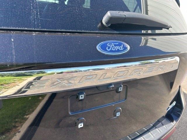 Ford Explorer XLT AWD 2023