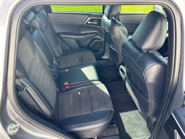Mitsubishi Outlander SE 2WD 2023