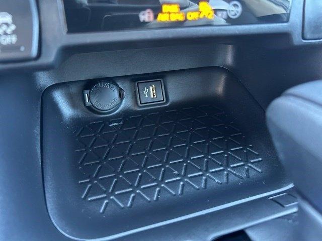 Toyota RAV4 Hybrid LE 2024