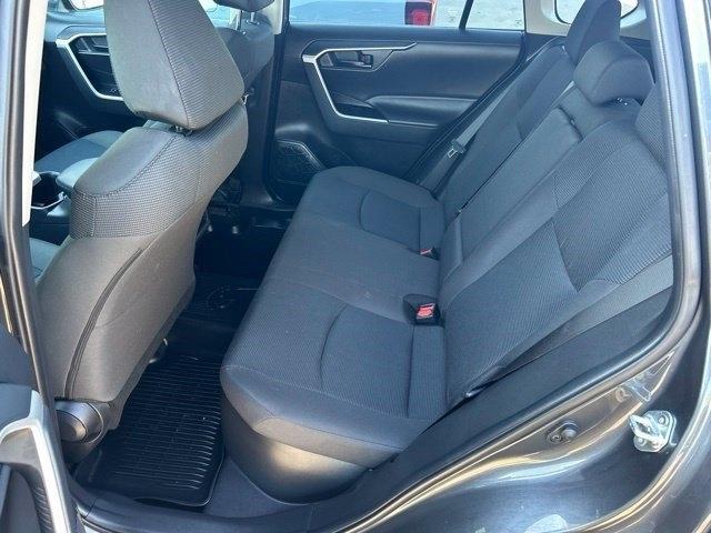 Toyota RAV4 Hybrid LE 2024